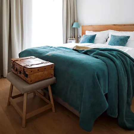 Reetdorf Geltinger Birk Kuenstlerkate Moorochse Holiday home