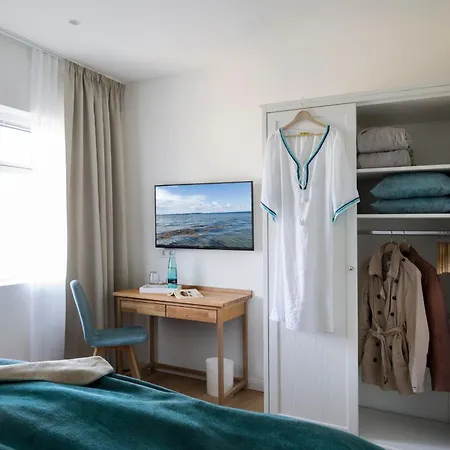 Holiday home Reetdorf Geltinger Birk Kuenstlerkate Moorochse
